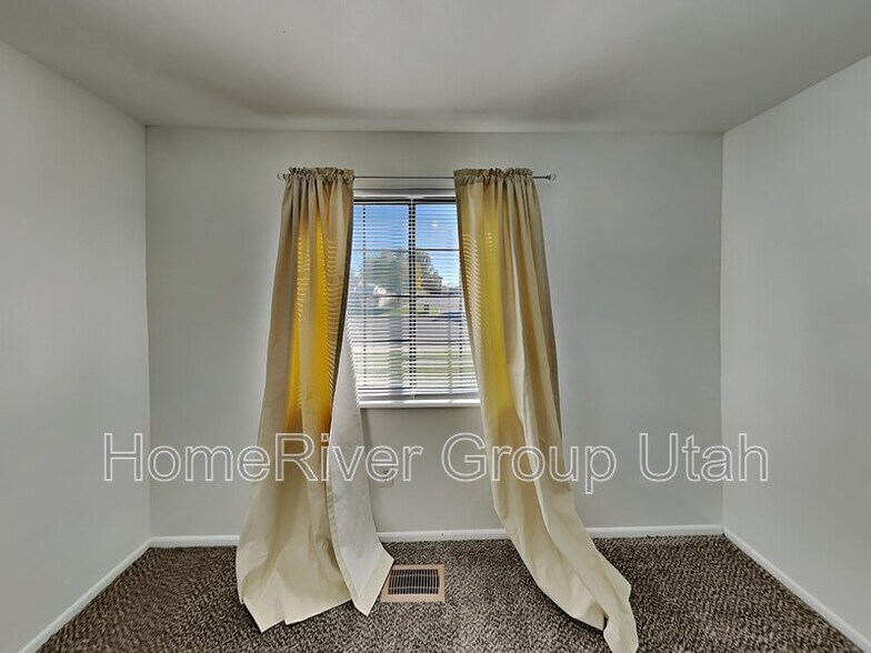 Building Photo - 1058 W 1100 N