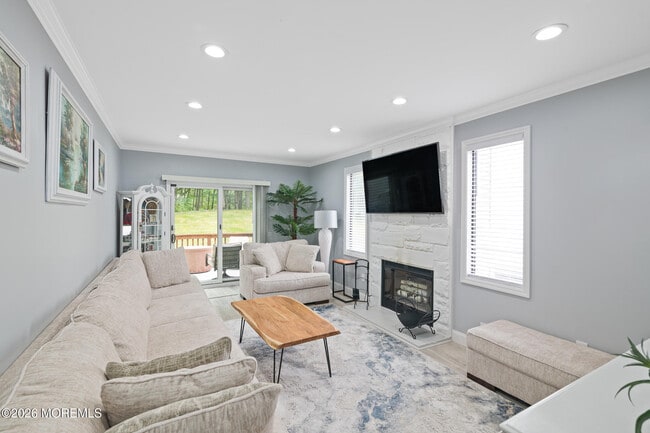 Building Photo - 70 Overlook Dr