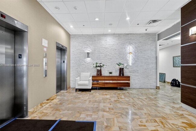 Building Photo - 9511 Collins Ave