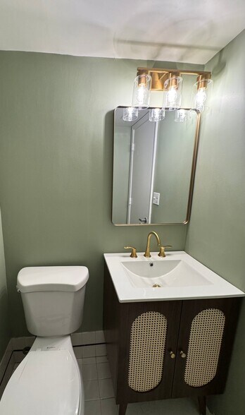 Building Photo - 1460 Ocean Dr