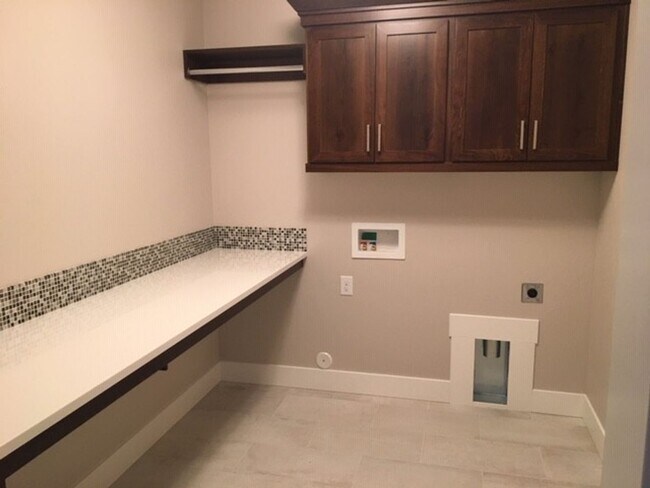 Building Photo - Coming Soon! Newer Custom built home with ...