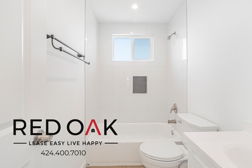 Building Photo - 228 Stepney St