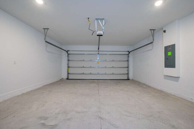 Building Photo - 5625 Le Marin Wy