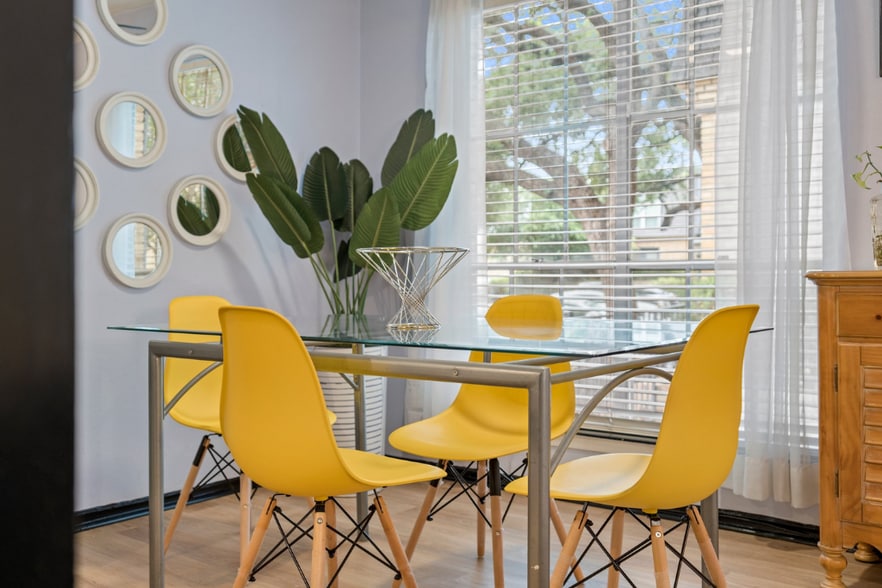 Building Photo - 5041 Cedar Springs Rd