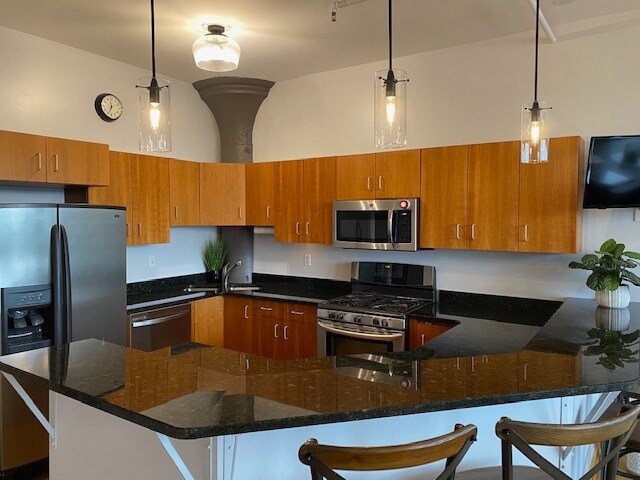 Kitchen - 2077 E 4th St