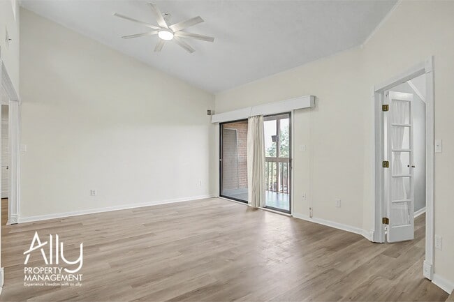 Building Photo - 130 Turtle Creek Rd