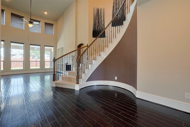 Building Photo - 27414 Wooded Canyon Dr