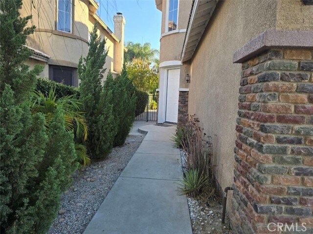 Building Photo - 27513 Stanford Dr