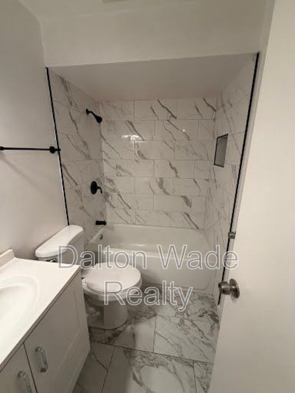 Building Photo - 1517 Chateaux De Ville Ct