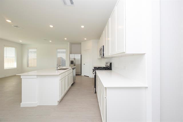 Building Photo - 2220 Pommel Ln