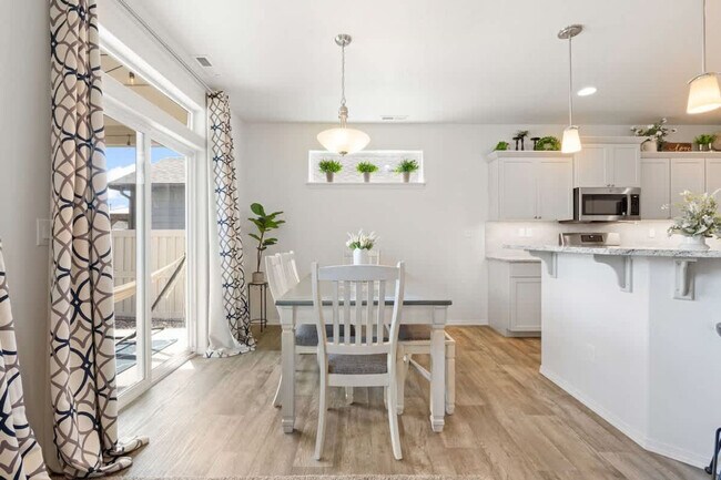 Building Photo - 3806 Winged Dove St