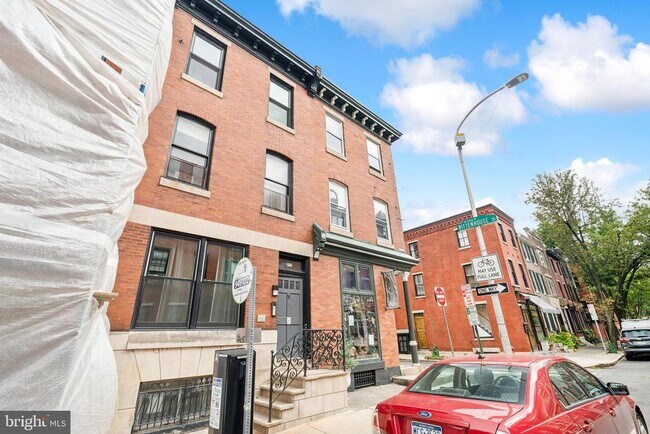 Building Photo - 257 S 21st St