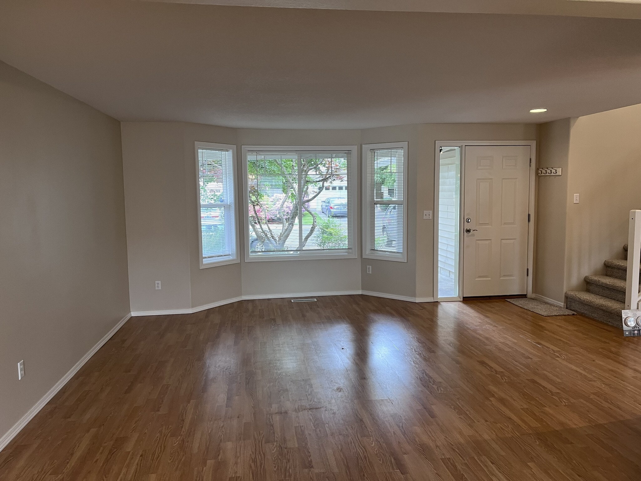 Building Photo - 17611 SE 16th St