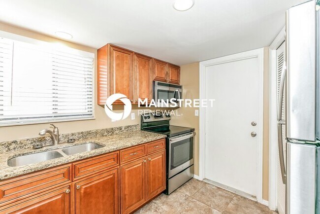 Building Photo - 3 Bedroom Pet-Friendly Home in Orlando, FL...