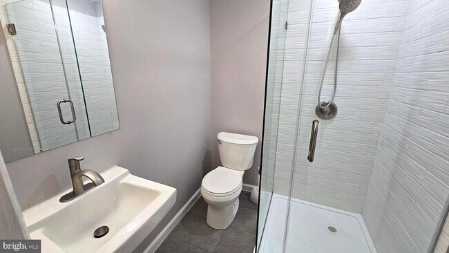Building Photo - 5987 Clerkenwell Ct