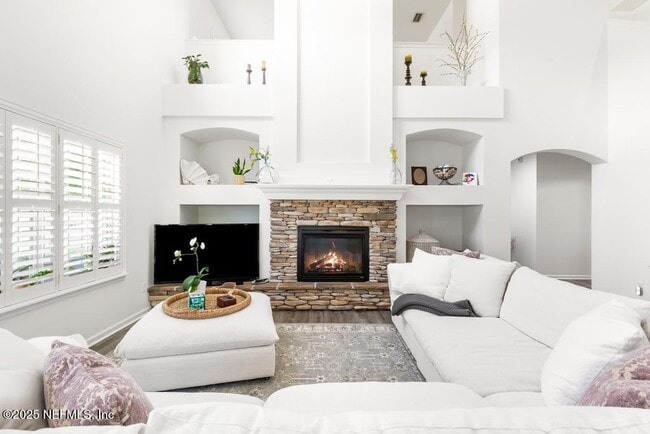 Building Photo - 3139 Ashgrove Rd