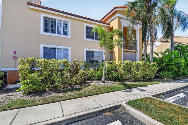 Building Photo - 160 Yacht Club Way