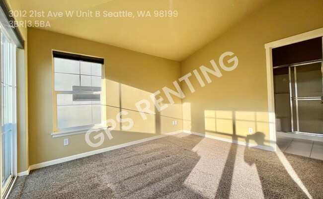 Building Photo - 3012 21st Ave W