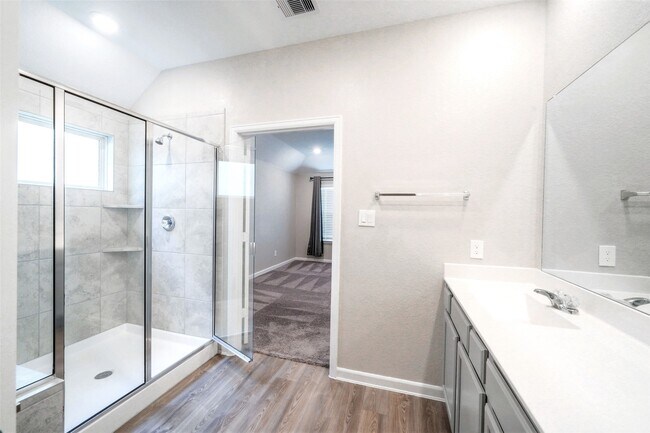Building Photo - 30023 Vallonea Oak