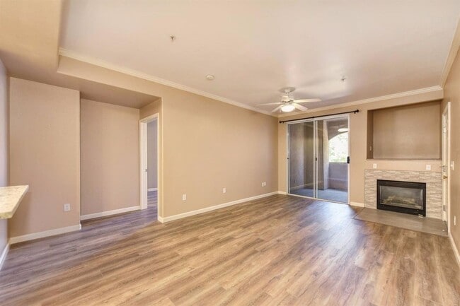 Primary Photo - NICE 3 BEDROOM CONDO, 2 BATH, & 2 CAR GARA...