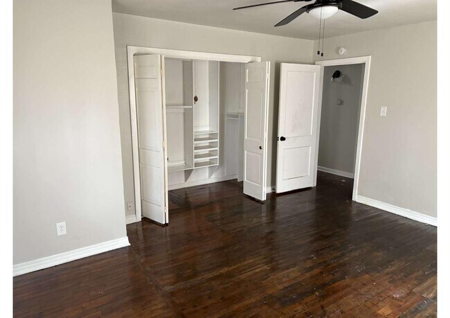 Building Photo - 4825 Brinkley St