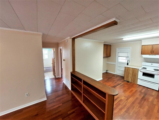 Building Photo - 903 Wright St
