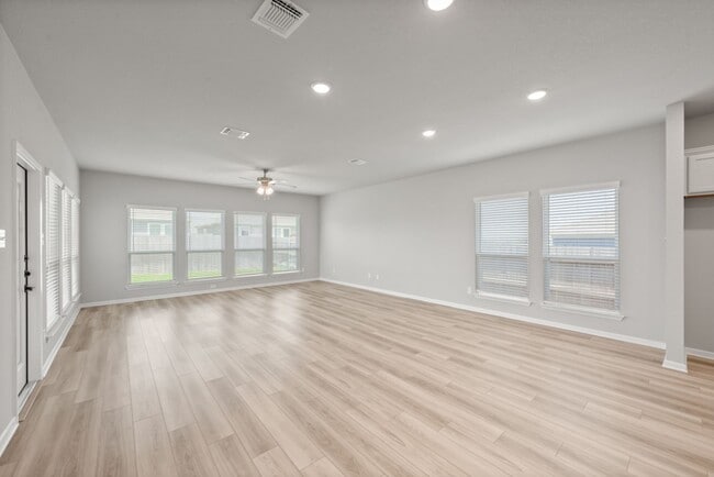 Building Photo - Brand New Home for Rent in North Pointe – ...