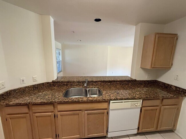 Building Photo - 474 S Pin Oak Pl