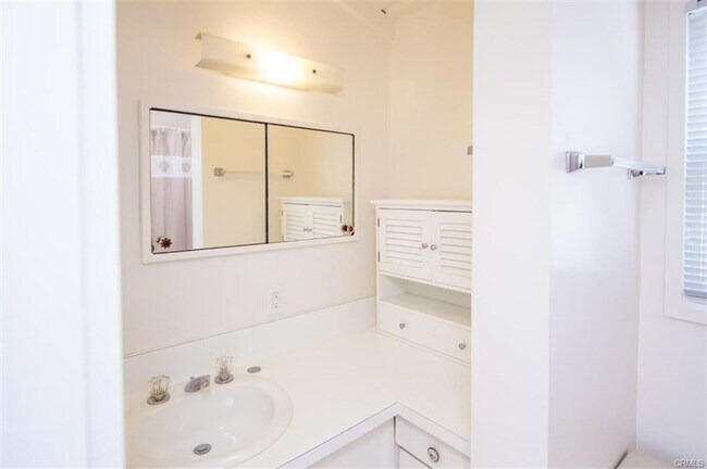 Building Photo - 31612 Santa Rosa Dr