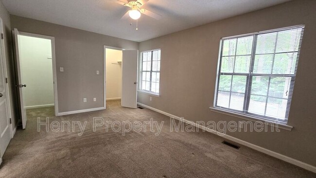 Building Photo - 4265 The Oaks Dr