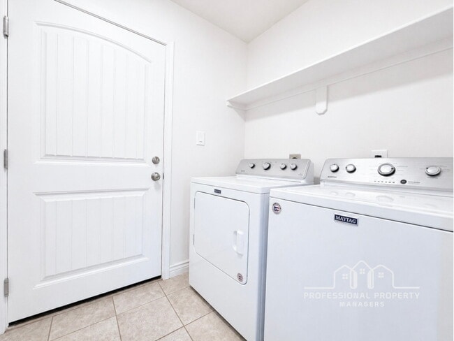 Building Photo - “Charming 3-Bedroom, 2-Bathroom Home in Villa Chaparral”