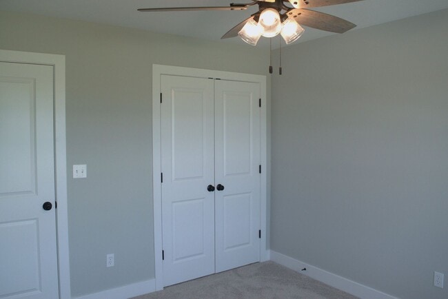 Building Photo - Beautiful 3 Bed 2 Bath Ranch In The Brooks!