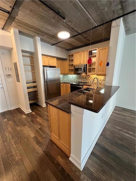 Building Photo - 800 Peachtree St NE