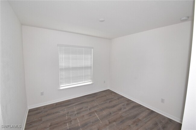 Building Photo - 4436 Adelaide Ave