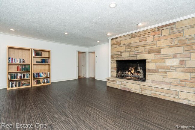 Building Photo - 509 Walbridge Dr