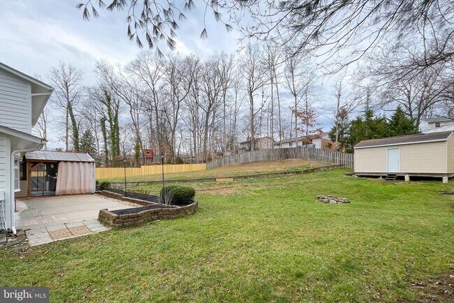 Building Photo - 8122 Truro Ct