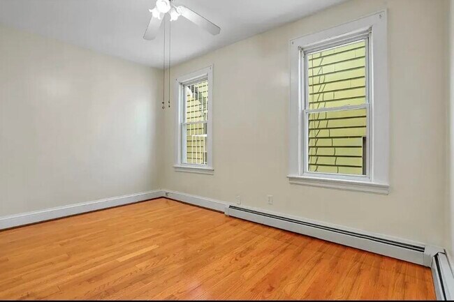 Building Photo - 270 Stevens Ave