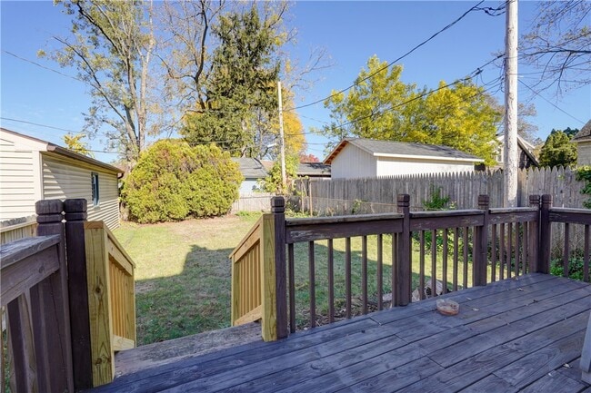 Building Photo - 304 Zuber Rd