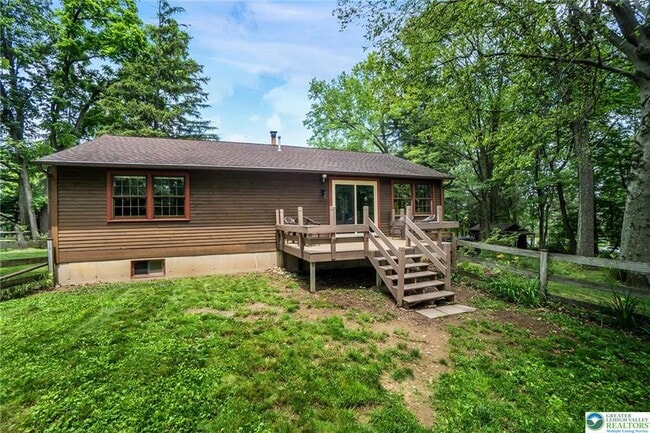 Building Photo - 315 Moyers Ln