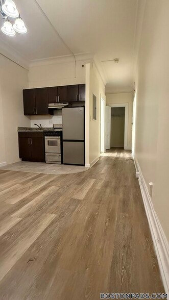 Building Photo - 62 Boylston St