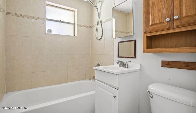 Building Photo - 5758 Newberg Ln