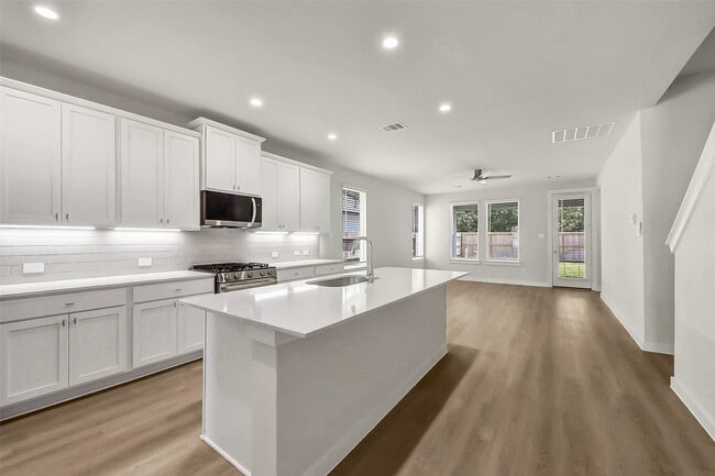 Building Photo - 8435 Red Shiner Wy