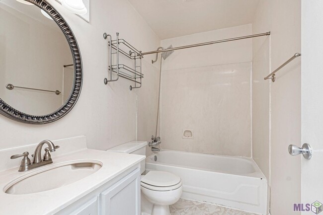 Building Photo - 15848 Maison Orleans Ct