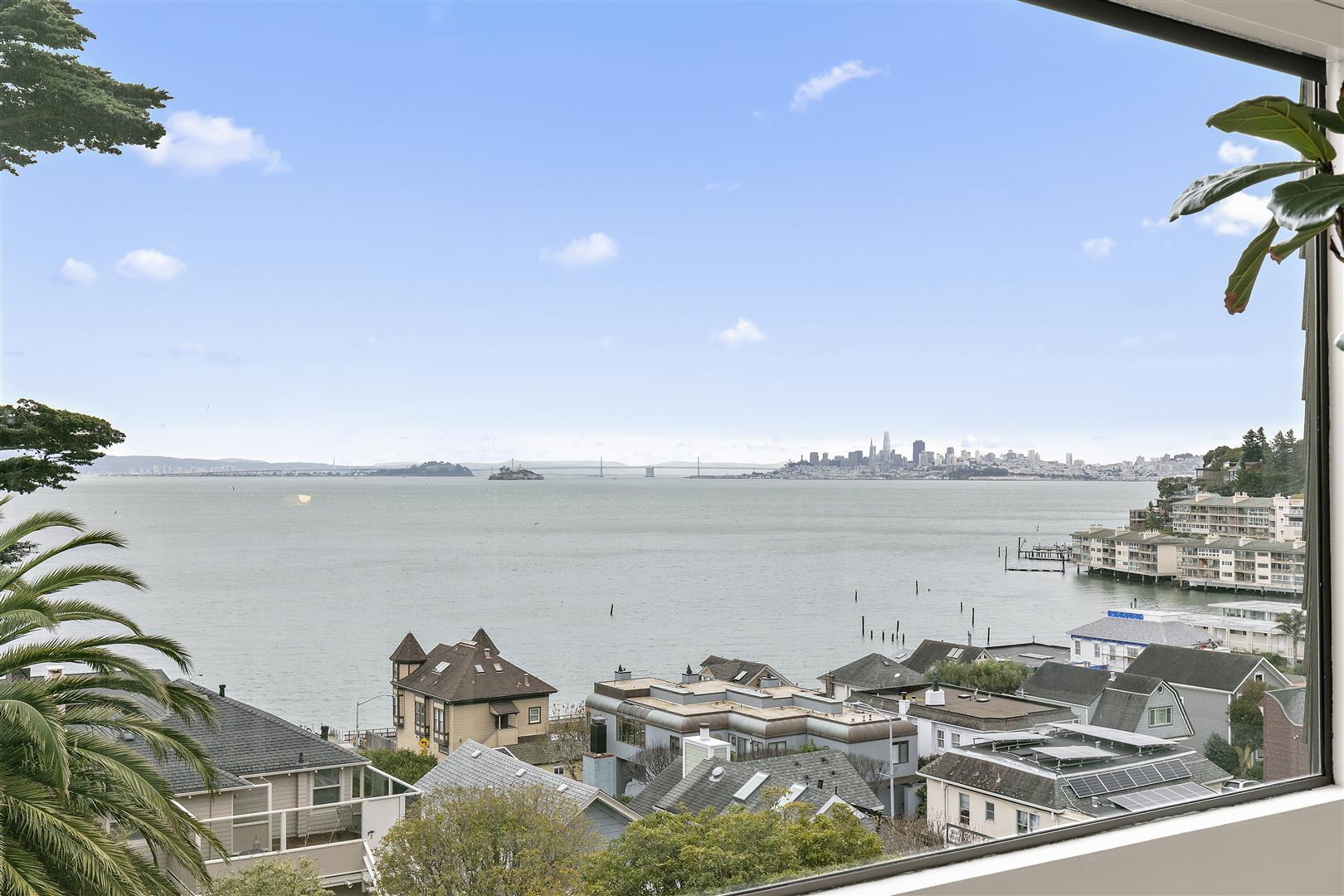View - 306 3rd St