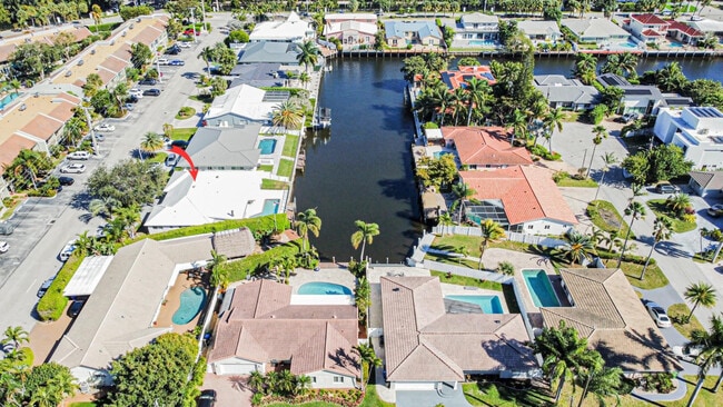 Building Photo - 2810 NE 60th St