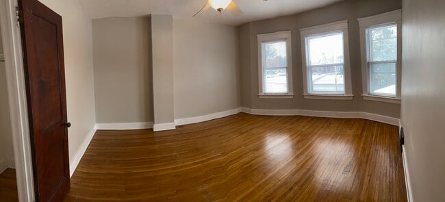 Building Photo - 15518 Clifton Blvd