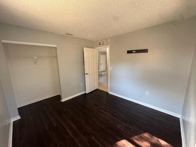 Building Photo - 8350 Afton Ln