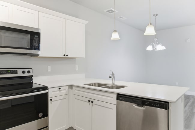 Building Photo - 4716 W Grady Ln