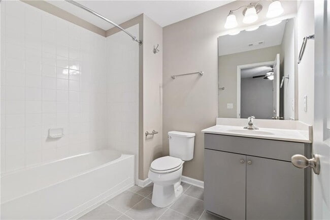 Building Photo - 123 Marlow Dr