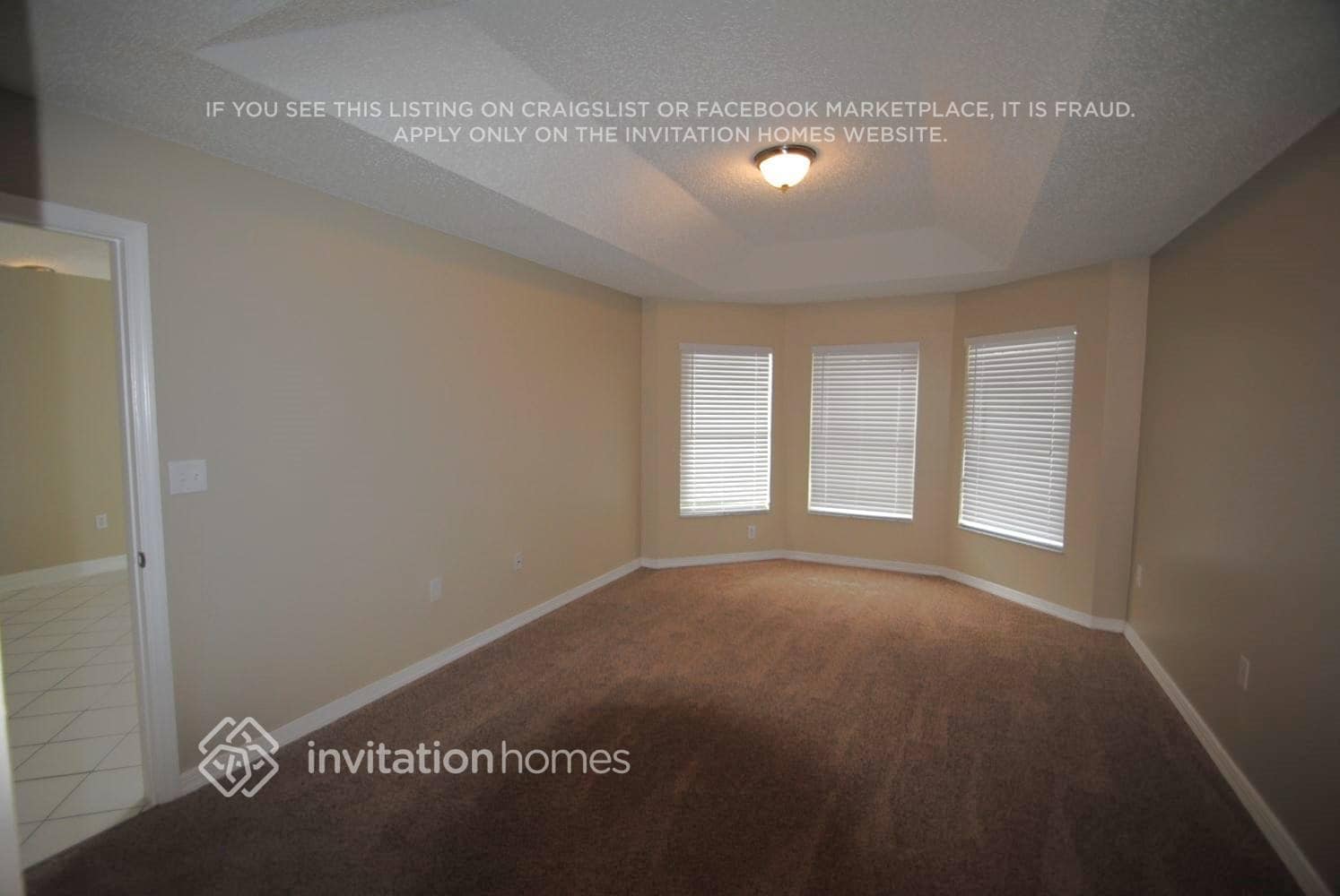 Building Photo - 2912 SW 174th Ave